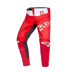Pantaloni X-TREME, un pantalone da moto con rinforzi strategici. Design rosso e bianco. Di ELEVEIT MOTOBOOTS.