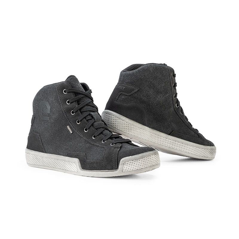 ELEVEIT MOTOBOOTS, scarpe moto impermeabili in canvas antracite. Design moderno e versatile.