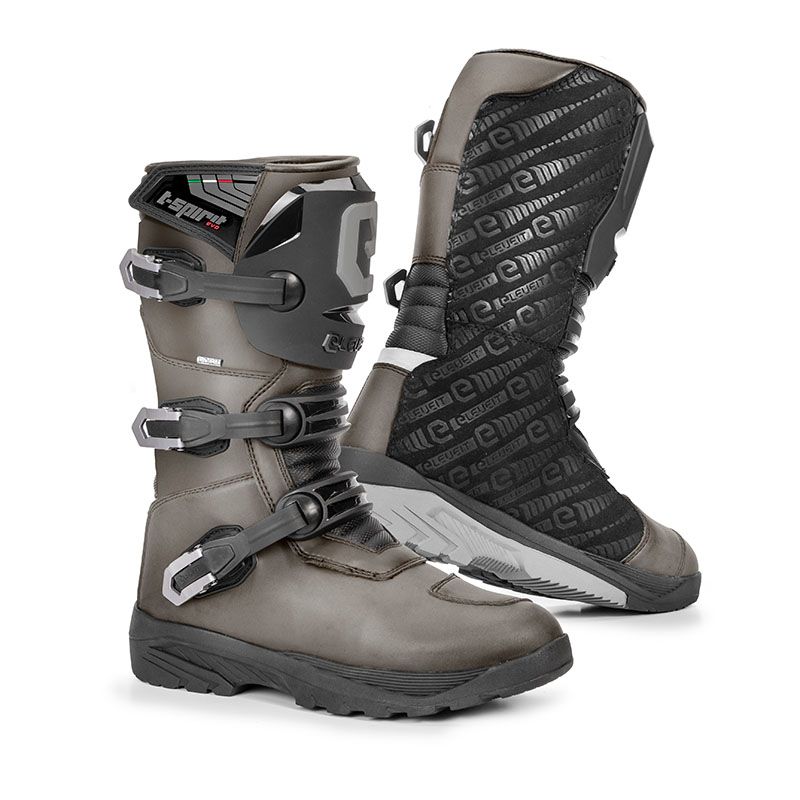 ELEVEIT MOTOBOOTS, stivali marroni impermeabili con chiusura regolabile. Ideali per motociclisti.