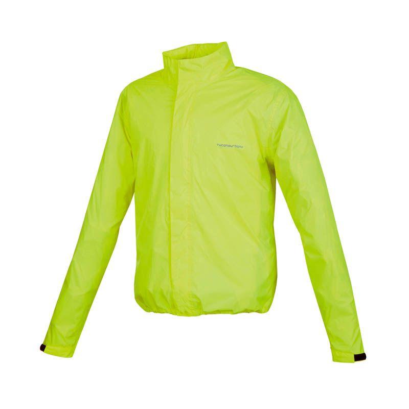 Giacca antipioggia NANO RAIN JACKET PLUS, colore giallo fluo. Supercompattabile e impermeabile. Di TUCANO URBANO.