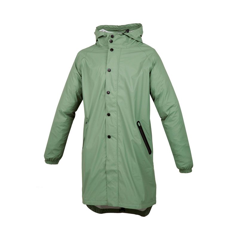 Parka PLUVIA, un parka impermeabile verde militare con design fishtail. Da TUCANO URBANO.