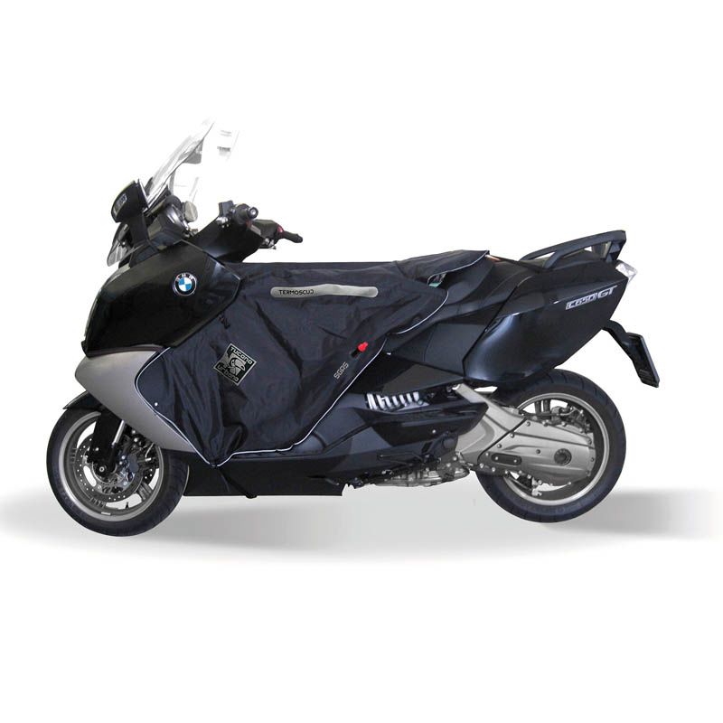 Coprigambe Termoscud R098X, un coprigambe impermeabile e termico. Utilizzato su scooter. Di Tucano Urbano.