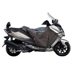 Coprigambe Termoscud R029X, un coprigambe impermeabile e termico. Utilizzato su scooter. Di TUCANO URBANO.