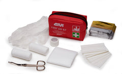 Kit Pronto Soccorso S301, un kit di pronto soccorso rosso. Include bende e cerotti. Di Givi.
