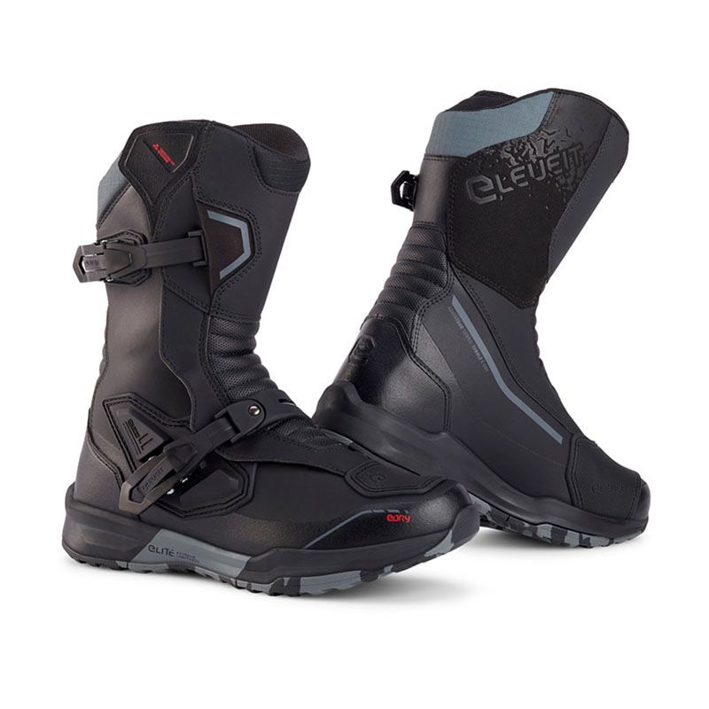 Stivali TONALE WP Off-Road, stivali impermeabili e traspiranti. Ideali per motociclisti. Di ELEVEIT MOTOBOOTS.