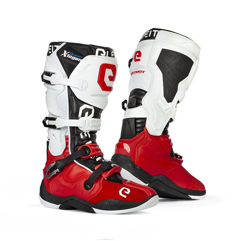 ELEVEIT MOTOBOOTS, stivali X LEGEND con chiusura sicura e suola antiscivolo. Design ergonomico e ventilazione integrata.