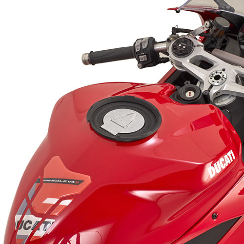 Flangia Tanklock e TanklockED Givi BF77 per Ducati Streetfighter V4 e Panigale V2