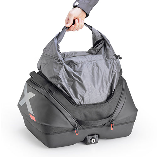 Givi - XL08B X-Line – Top Bag 40 lt con Attacco MONOKEY® e Sacca Impermeabile